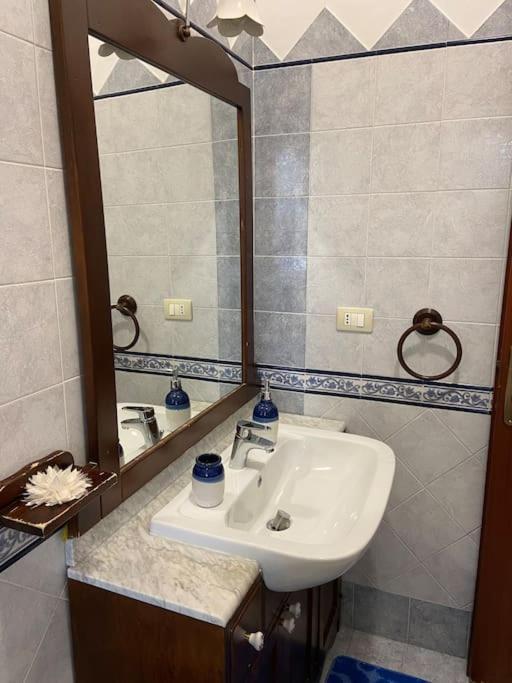 Casa Peppino Apartment ปาแลร์โม ภายนอก รูปภาพ